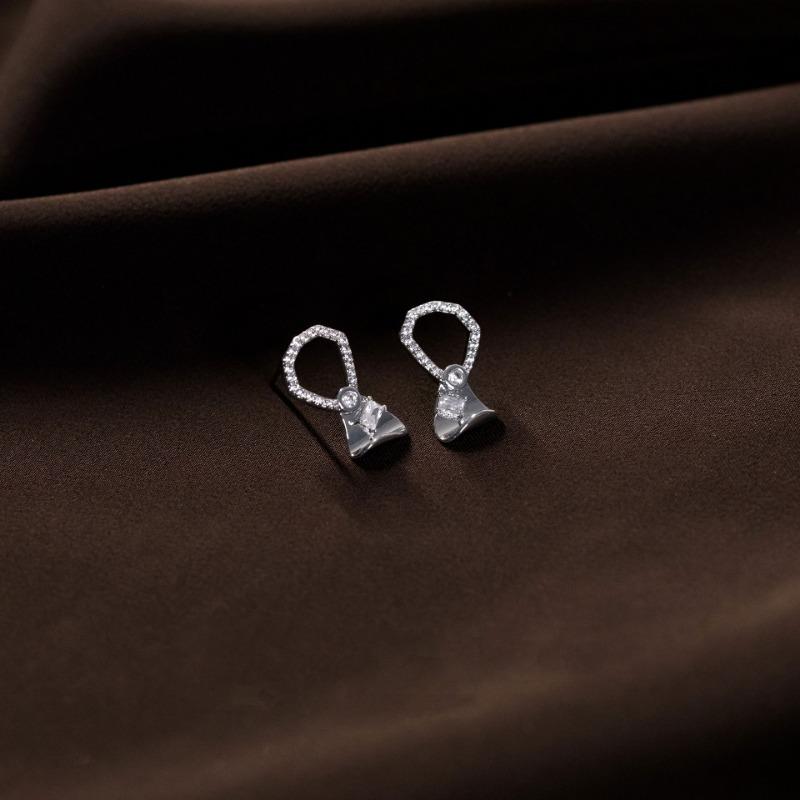 Easy-pull Buckle Earrings for Women  Retro Earrings  Niche Summer Tea Series New Style Trendy Personality
