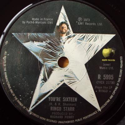 7inch Record RINGO STARR - You're Sixteen  R5995 Apple Records 1974 UK Rock Used