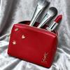 YSL Röd Kosmetikväska med Guldstjärnedetaljer Dam Handhållen Clutch Daglig Nödvändighetsorganisatör Påse