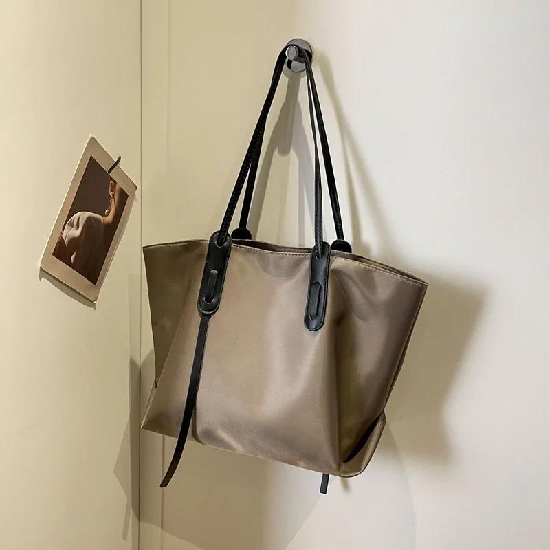 Oxford Textil Enfärgad Säljer Damers Tygväska Dragkedja Mångsidig Mode Axelväska Mjuk Enkel Populär Handväska