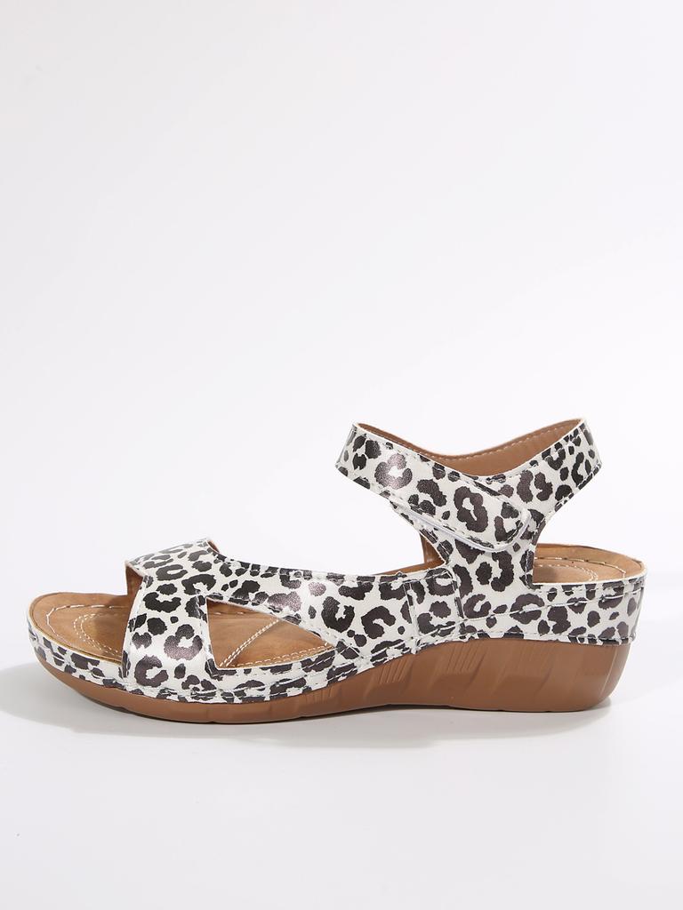 Foreign Trade 2025 Sandals New Color Platform Fashion Independent Station Sandals Large Size Women's Shoes Magic Belt Light Women's Shoes