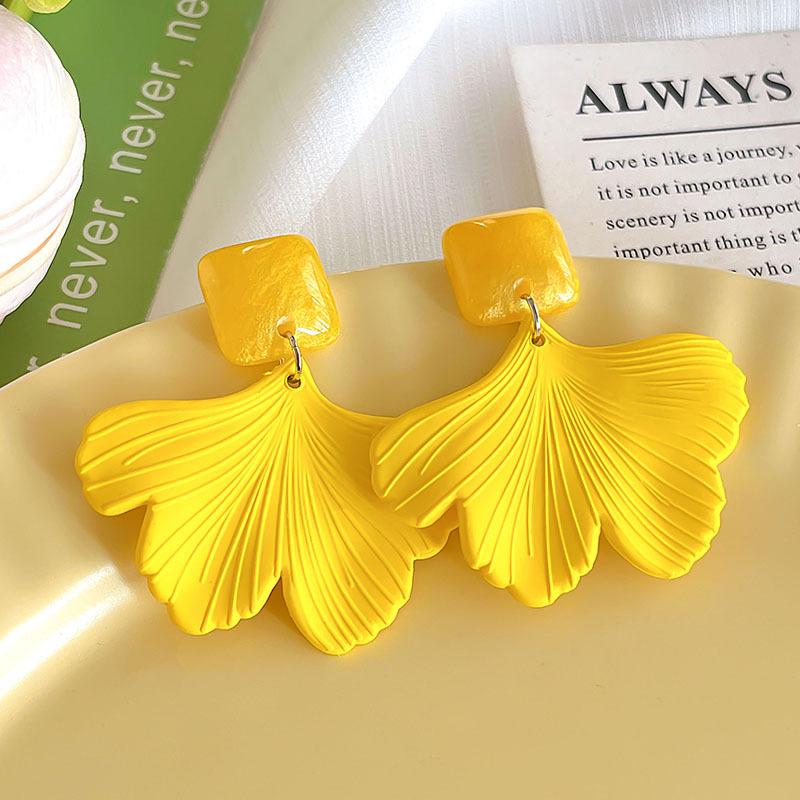 Summer dopamine color stud earrings women's new popular high-end earrings Internet celebrity niche design earrings