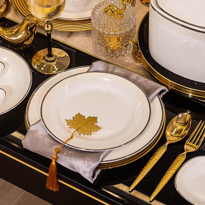 Mo De Lan Ka Square Lolita 65-Piece Porcelain Dinnerware Set for 12