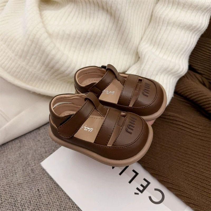 Baby small leather shoes hollow soft sole summer sandals girls T-shoes - years old soft sole comfortable baby shoes