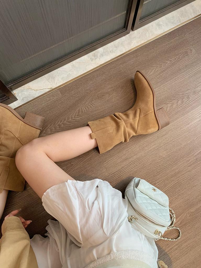 Cowhide grape mother with the same height increase of 8cm Korean round head V mouth thick heel thin pile short boots female western cowboy boots