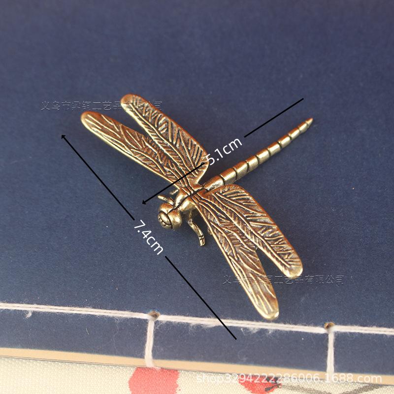 1 Pcs Vintage Brass Dragonfly Figurine - Antique-Style Home & Office Desk Decor Creative Tea Pet Collectible