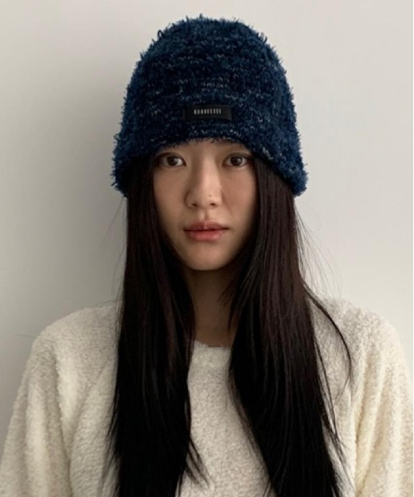 KOOKEESEE Hairy Knit Beanie_Navy