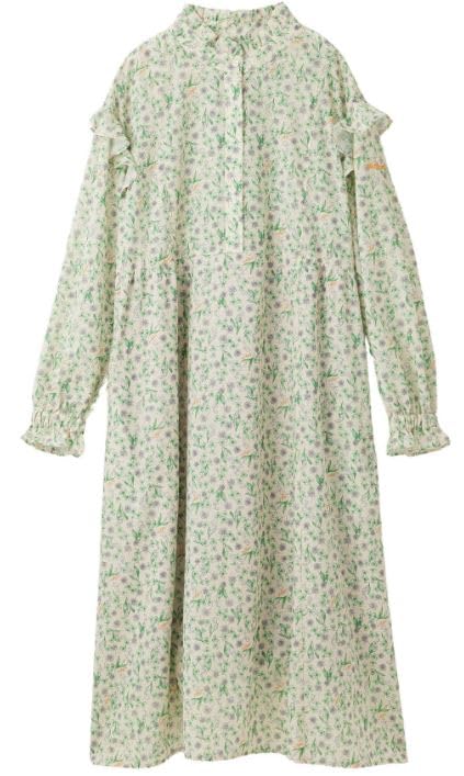 

Повседневное женское платье молочного цвета с цветочным принтом и рукавами-рюшами