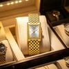 SUNKTA Retro Quadratische Uhr Damen Goldene Uhr Leichter Luxus Temperament Quarz Uhr Vielseitig Pendeln Wasserdichte Uhr+BOX