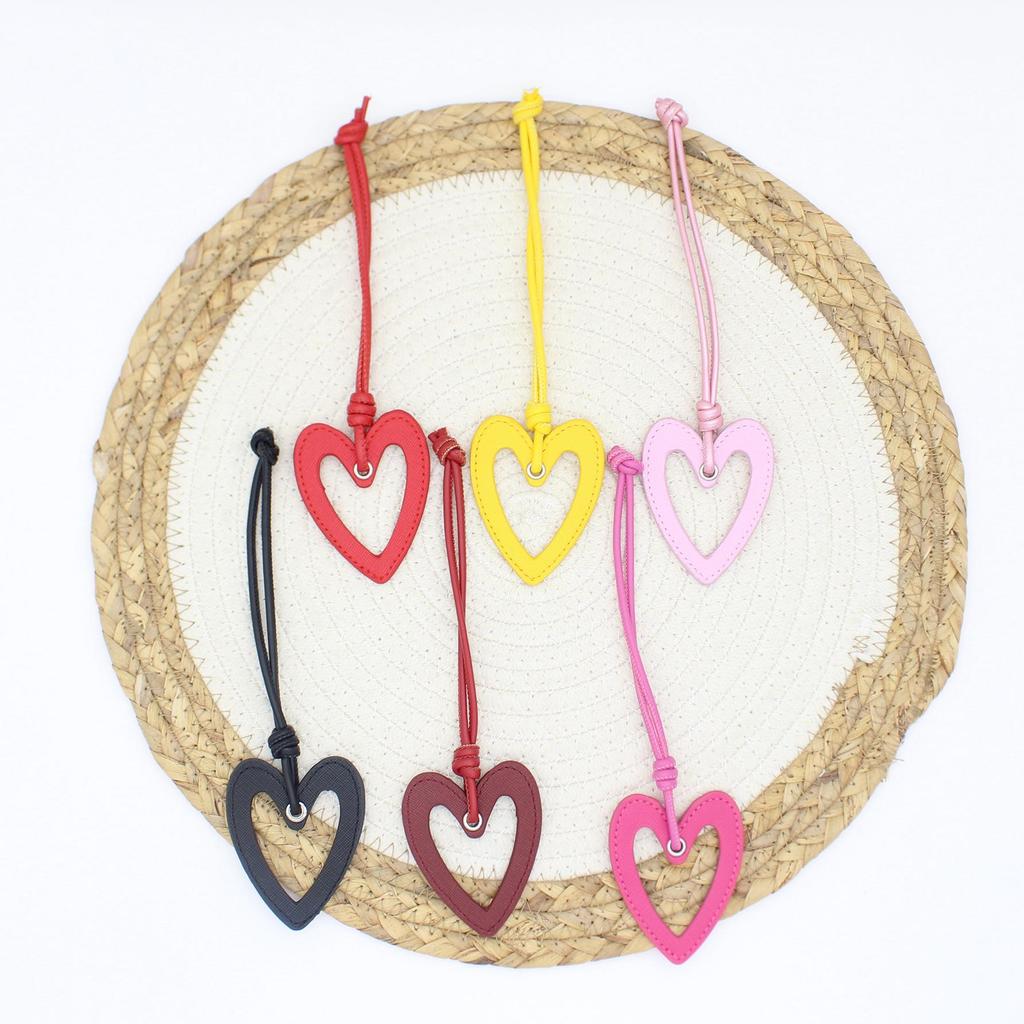 High-Grade PU Leather Heart Keyring Pendant