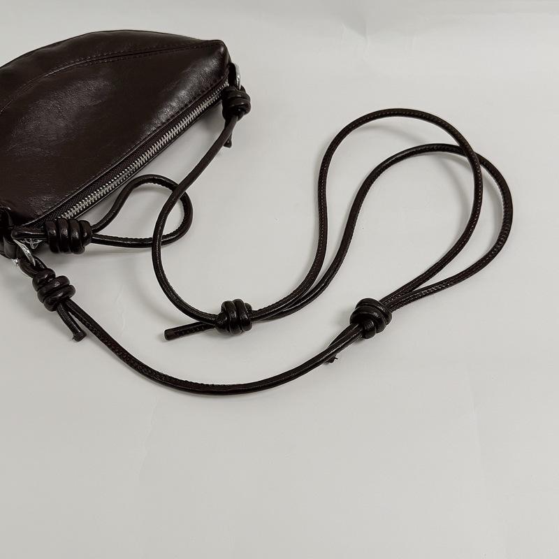 Women's 2026 Crossbody Crescent Dumpling Bag - High-Quality, Simple, Niche Design