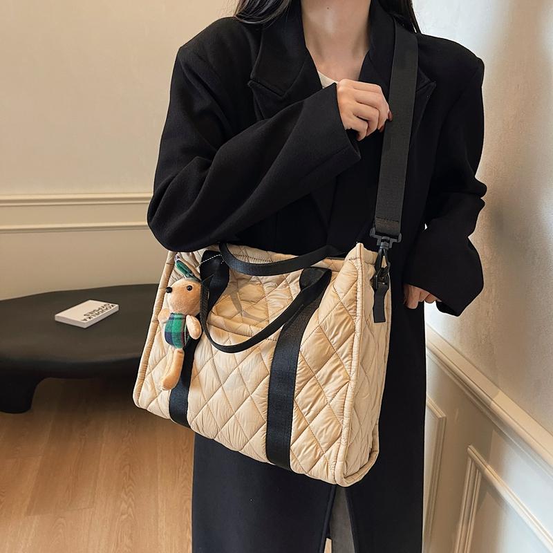 Женская сумка большой вместимости — фото 7