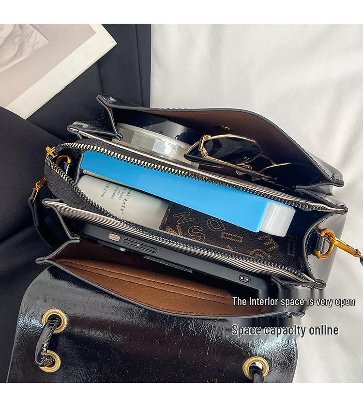European & American Mini Shoulder Bag: Korean Fashion Niche, Underarm & Crossbody Styles