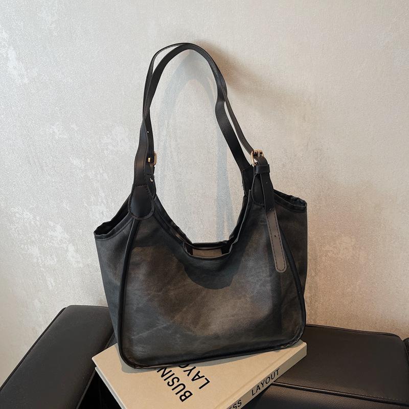 High-value large-capacity handbag 2025 winter new underarm tote bag for women