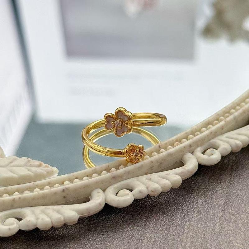 

Flower Drop Oil Clover Open Ring Women S Retro Light Luxury High Sense Medieval Exquisite Niche Design Ring Adjustable opening
