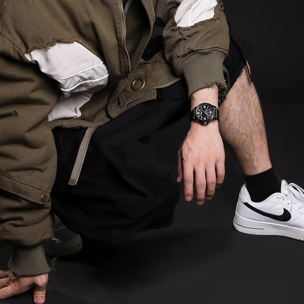 NAVIFORCE Military Analog Waterproof Watch Unisex Silicone Strap Black