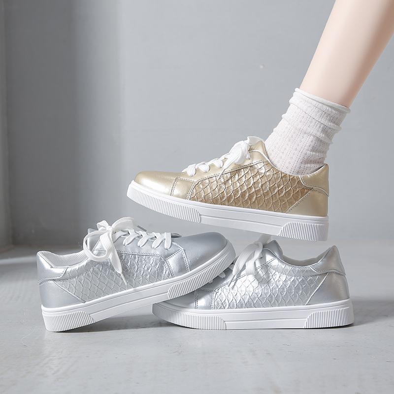 Fashion Plus Size 42 Women Gold Sliver Sneakers Spring Autumn New Women Fashionable Lace-up Soft Leather Board Shoes Ladies Casual Shoes