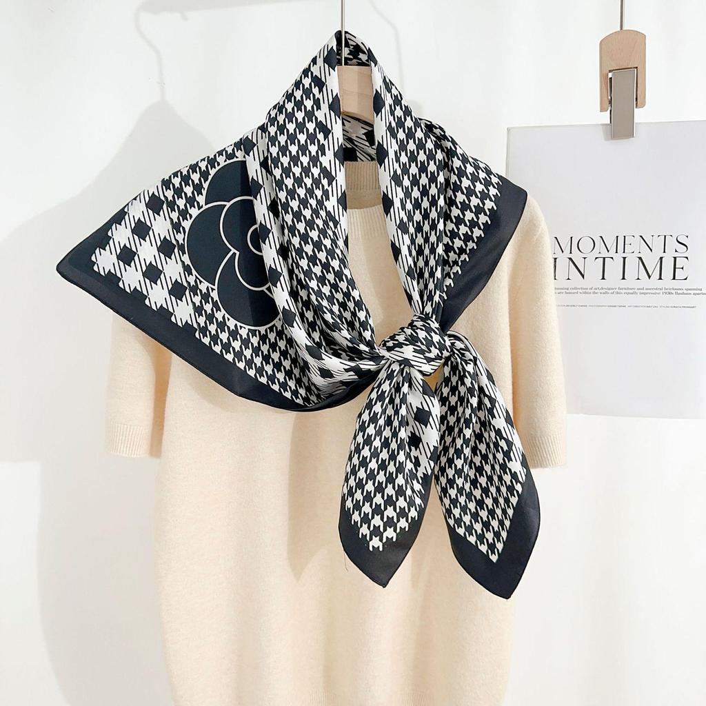 90×90 Großer Hochwertiger Schwarz-Weiß Gestreifter Schal: Professionelle Halsbekleidung, Stirnband & Sonnenschutz-Kopftuch