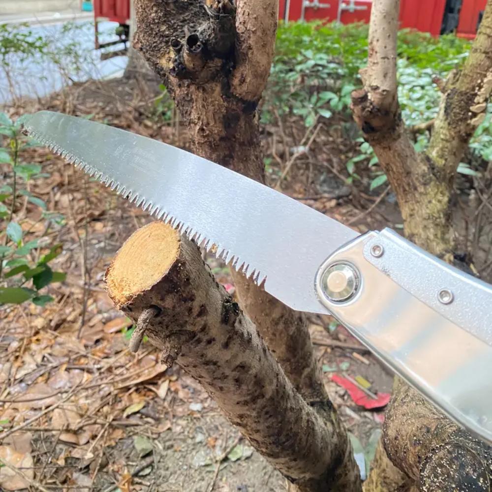 Manganese Steel Folding Logging Saw with 3-Sided Tooth and Safety Lock for Wood Branch Cutting Trimming Bamboo Pruning 16 Inch