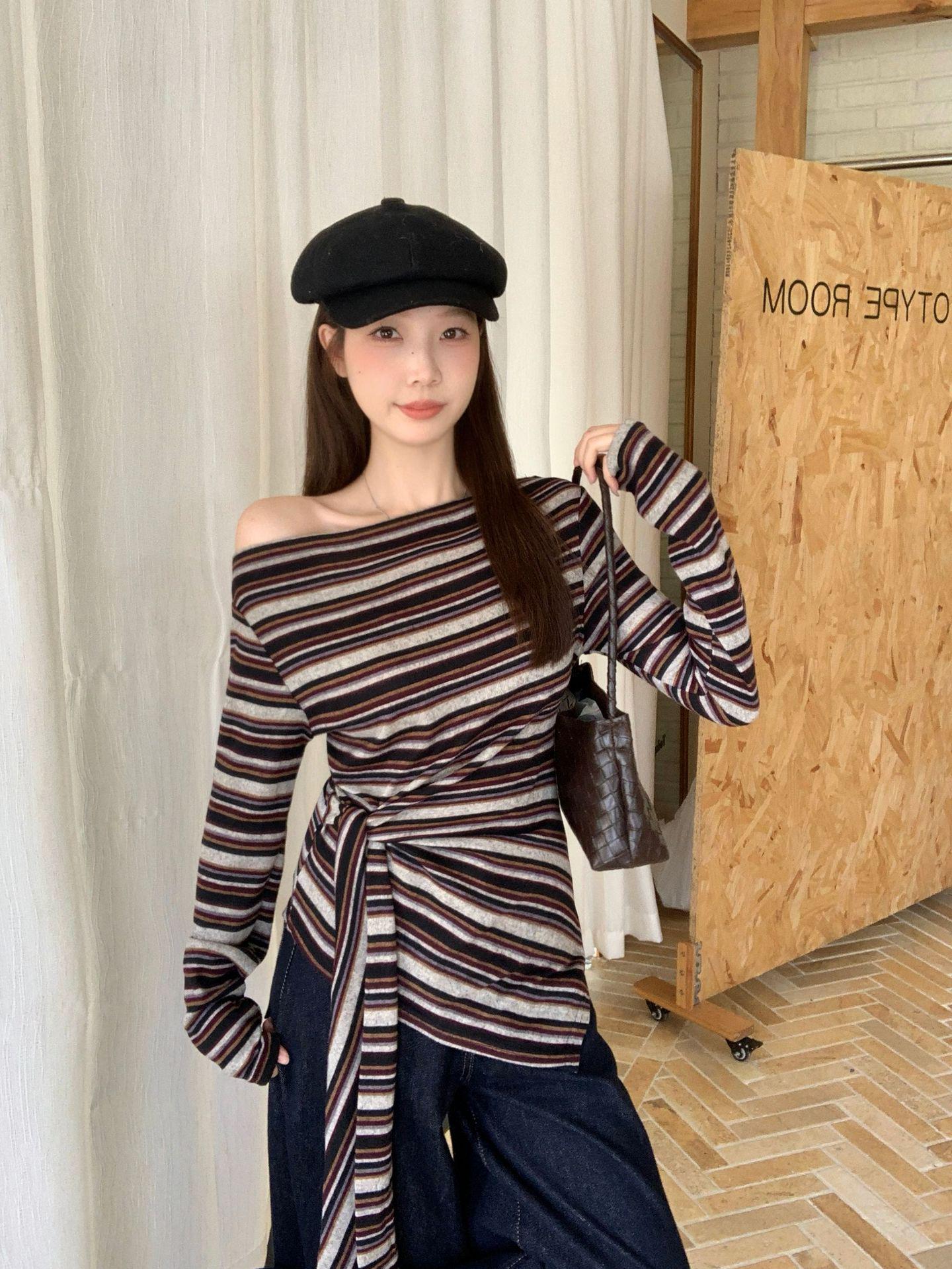 

Plus Size Women s Korean Style One-Shoulder Tie-Up T-Shirt with Irregular Stripes and Slimming Waist M (For 85-100 jin)