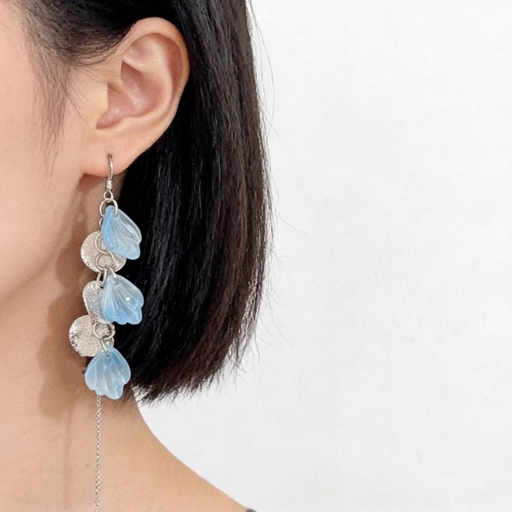 Cool Gradient Blue Petals Imitation Shell Women's New High-end Light Luxury Temperament Ear Hook Earrings