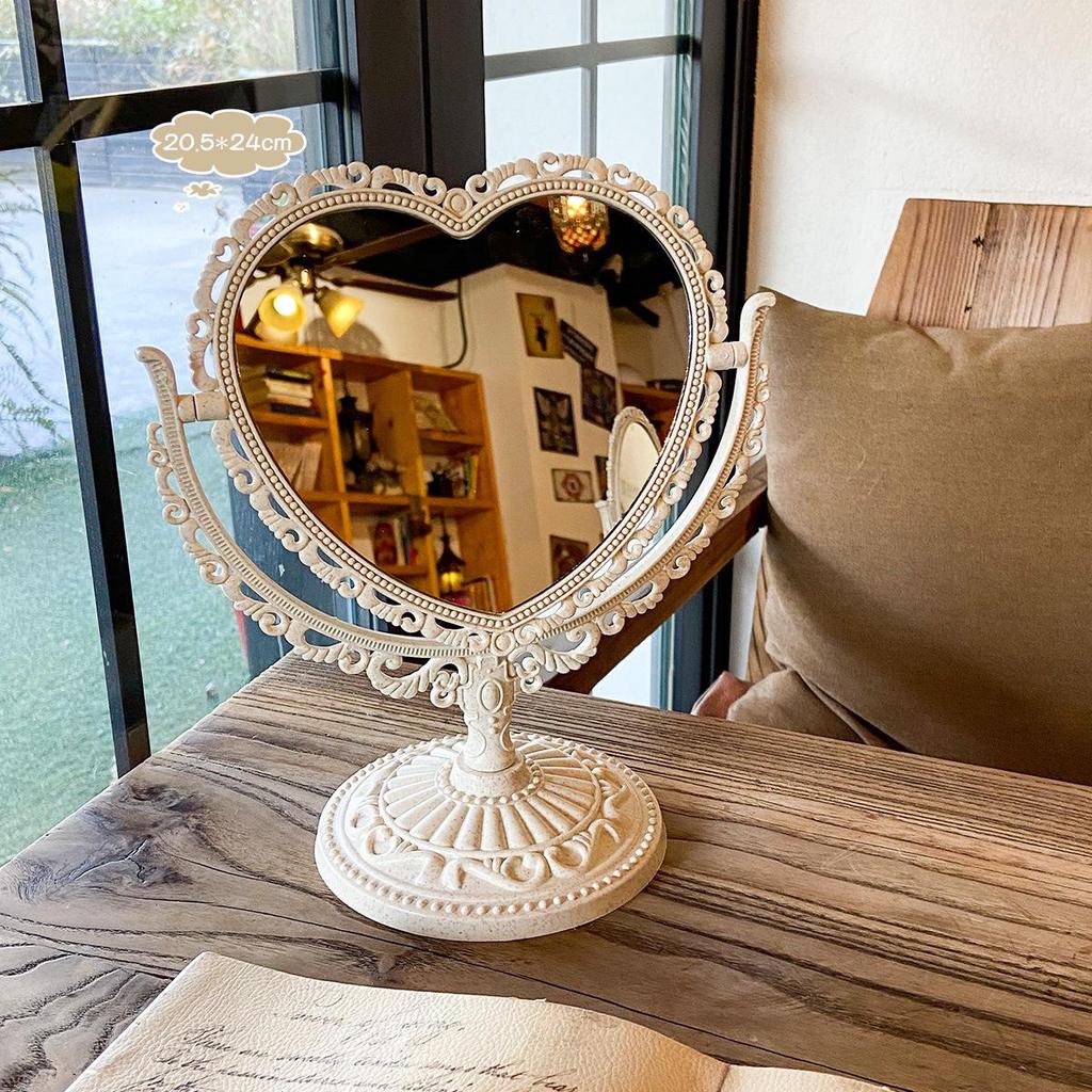 European Retro Heart-Shaped Double-Sided Vanity Mirror for Desk or Bedroom