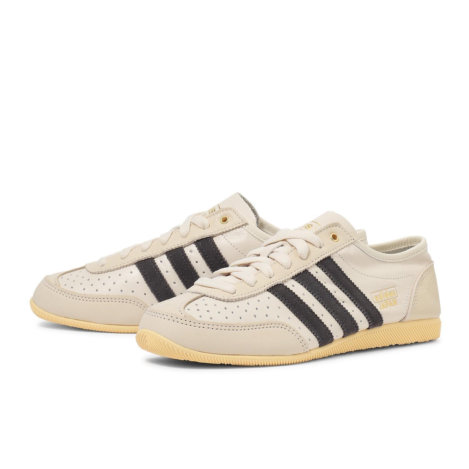 KJ6213 adidas Japan Decon Cream White Utility Black Orange Tint (Women s) 5.5W
