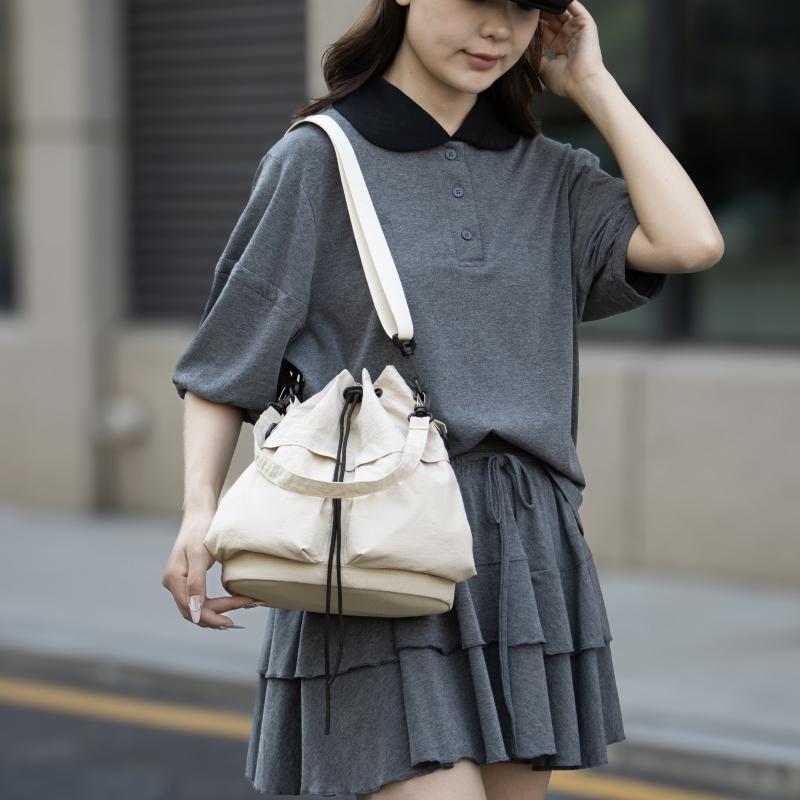 Nylon Small Satchel Multi-Pocket Lightweight Hand Bucket Bag Women's Shoulder Crossbody Bag
