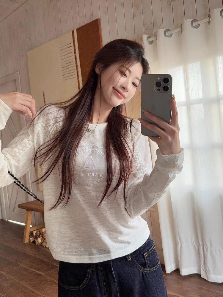 Women's White Lace Patchwork Sailboat Embroidered Long Sleeve T-shirt - Korean Style Early Autumn Versatile Top