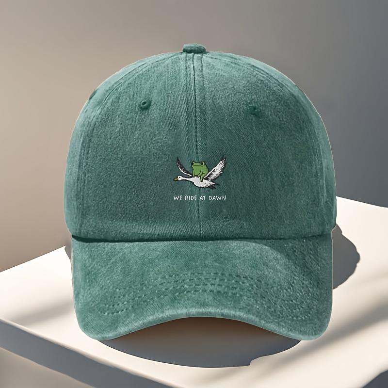 Vintage Baseball Cap Fun Frog And Goose Embroidery Pattern Adjustable Zipper Closure And Curved Brim  Unisex for Outdoor Trav