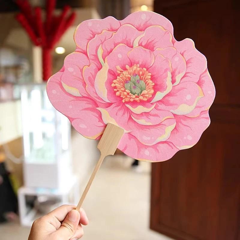Vintage Court-Style Peony Hairpin Fan: Round Retro Flower Design for Ladies' Dance Craft
