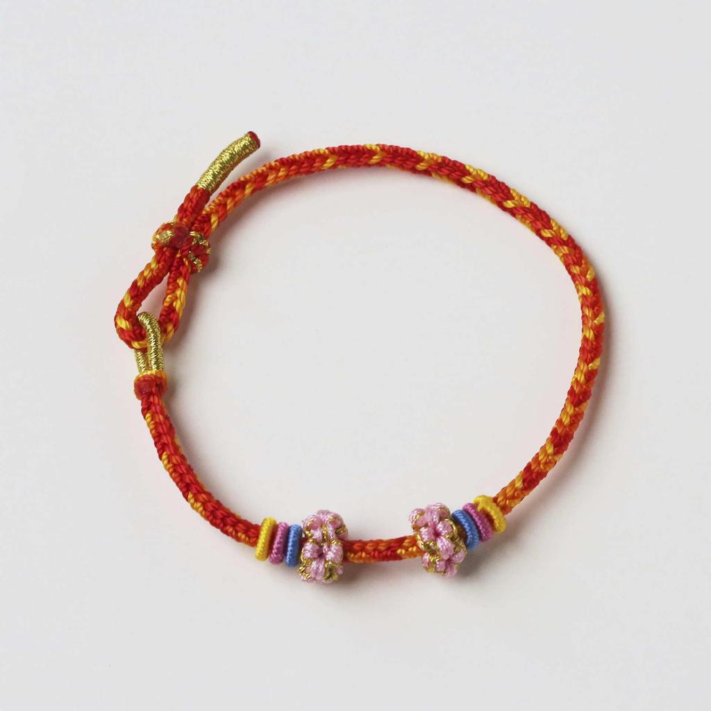 A Thousand Li of Rivers and Mountains 3D Gold Couple Bracelet with Large-Hole Rope in National Style.