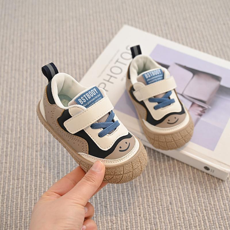 Children's Small Forrest Gump Board Shoes 2025 Spring New Boys and Girls Non-slip Soft-soled Casual Board Shoes Children's Sports Shoes