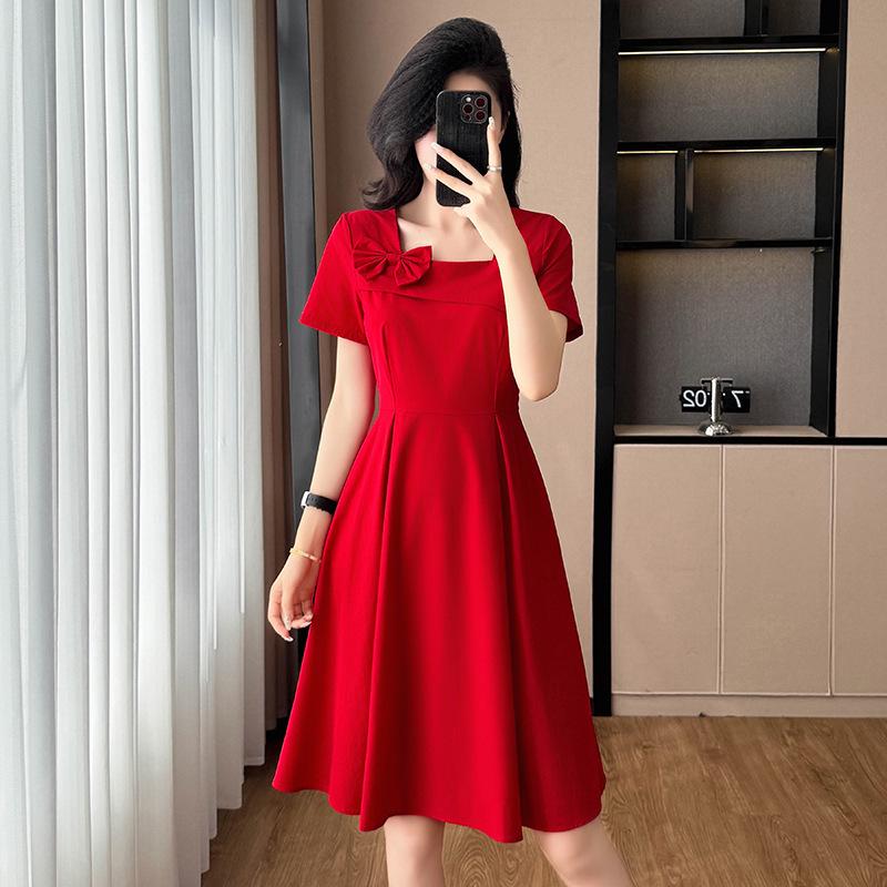 2026 Elegant Red French Short-Sleeve Slimming Plus Size Women's Dress