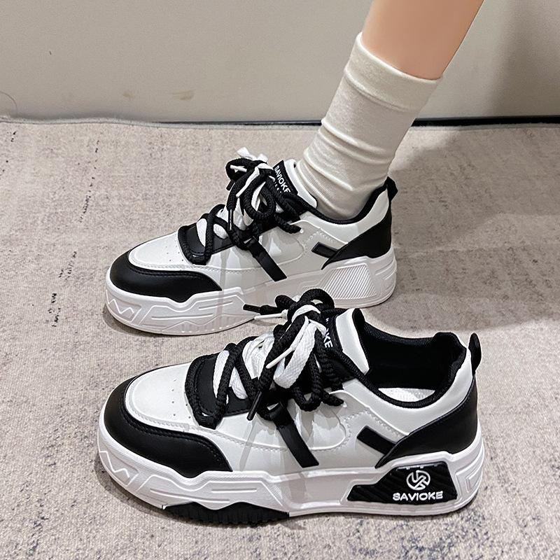 2025 spring little white shoes new Korean version ins female students height increase sports board shoes trendy casual shoes street shot P613
