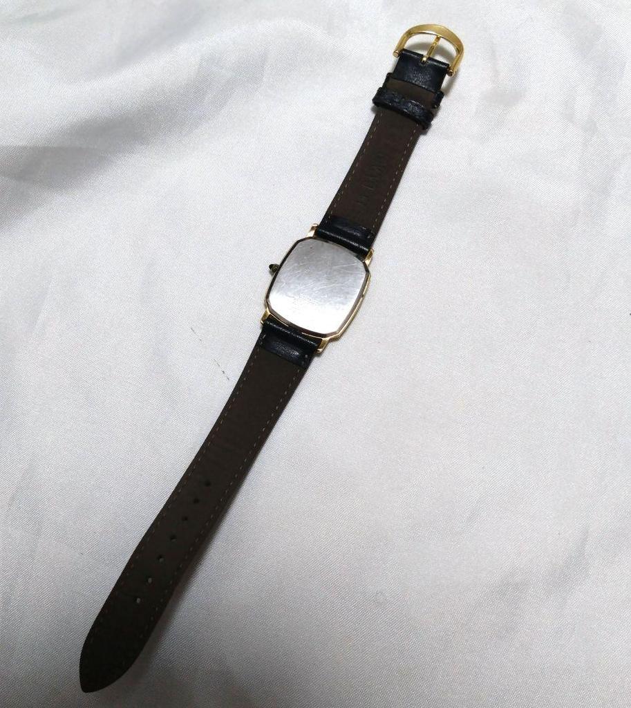 [USED] Rare SEIKO DOLCE battery-operated onyx crown