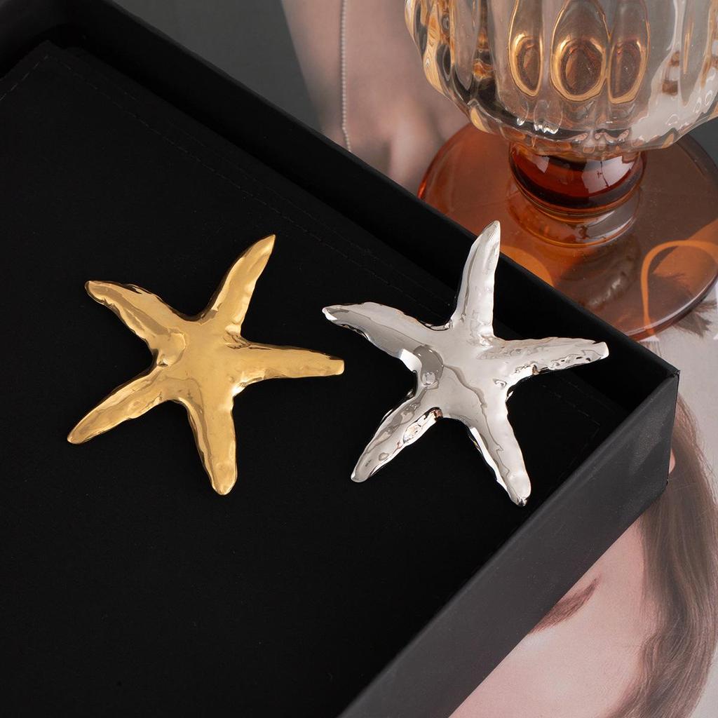 Stainless Steel Silver Starfish Brooch - High-End European & American Fashion Accessory