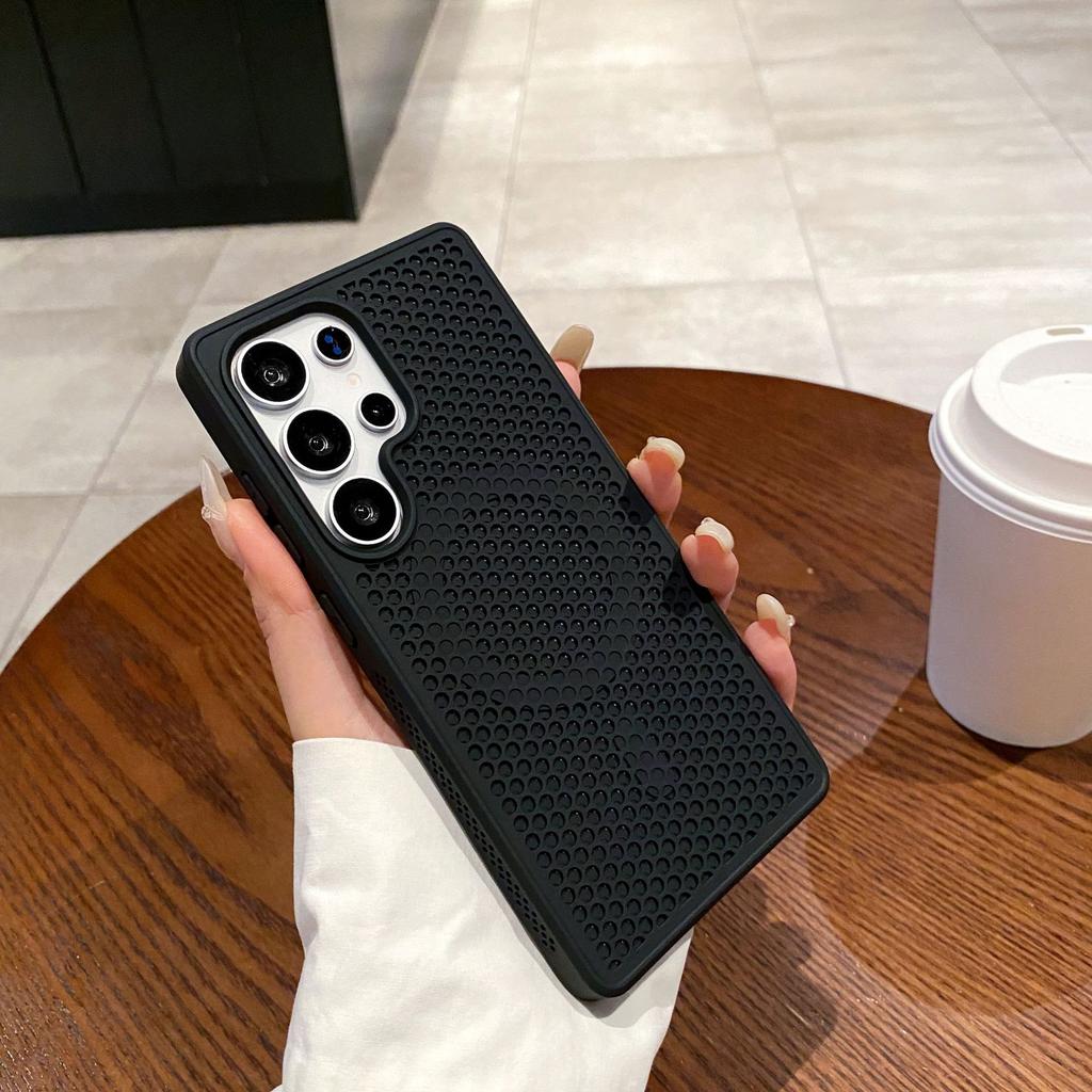 Honeycomb Mesh Cooling Suitable for Samsung S25 Ultra Skin-sensitive Magnetic Phone Case S24 Ultra Anti Fall Protection Case
