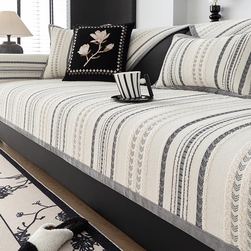 

Four Seasons Universal Sofa Cushion New Cushion Non-Slip Fixed Nordic Style Simple Modern Leather Sofa Cover 70*70cm