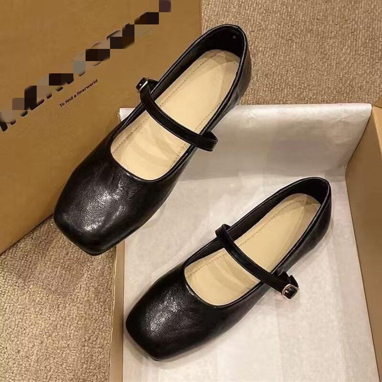 Square head shallow mouth French single shoes new retro flat bottom with skirt evening breeze gentle Mary Jane small leather shoes