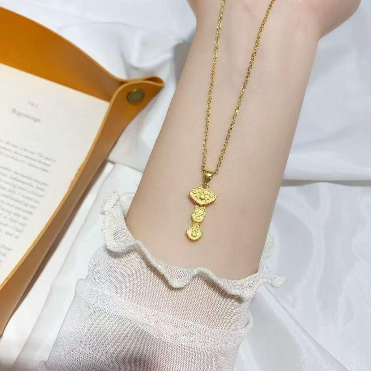 Elegant Gold Ruyi Pendant Necklace - Exquisite, Versatile Valentines Day Gift