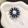 High-End Light Luxury Flower Brooch Female Heavy Industry Design Sense Animal Brooch Diamond Corsage Coat Clothing Accessories