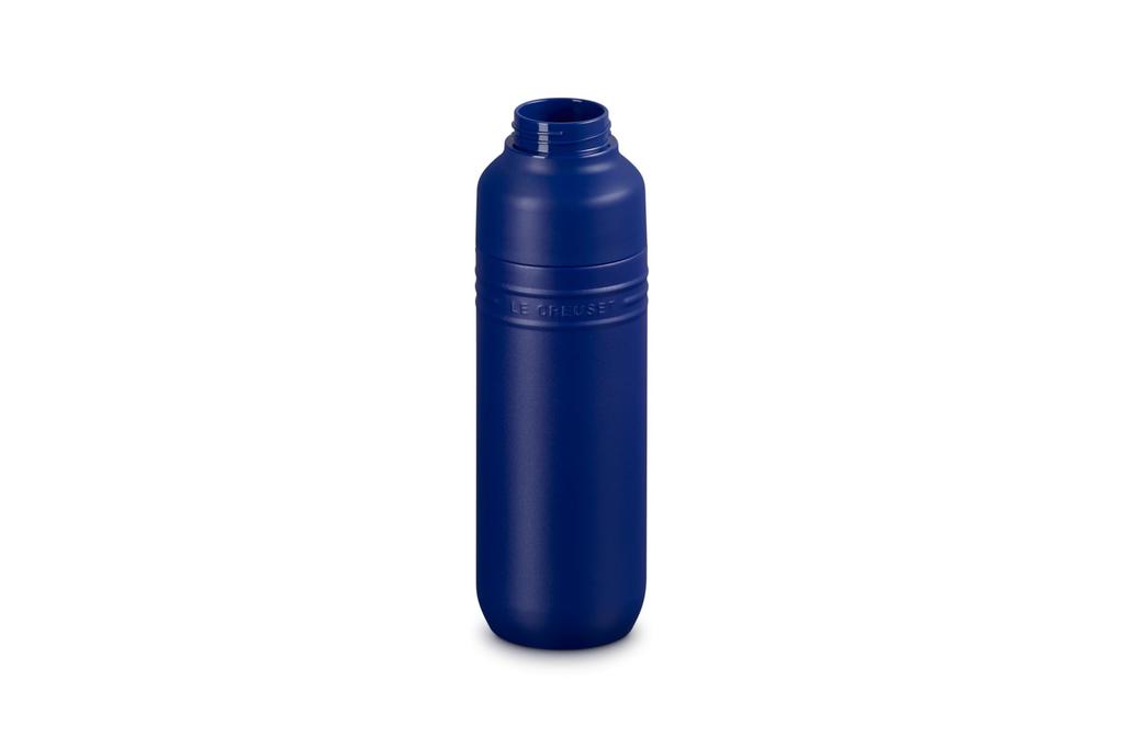 [Red Dot Design Award 2025 Winner] Le Creuset Water Bottle, 500ml, Azure Blue, Stainless Steel, Vacuum Insulated, Keeps Drinks Hot or Cold, Wide