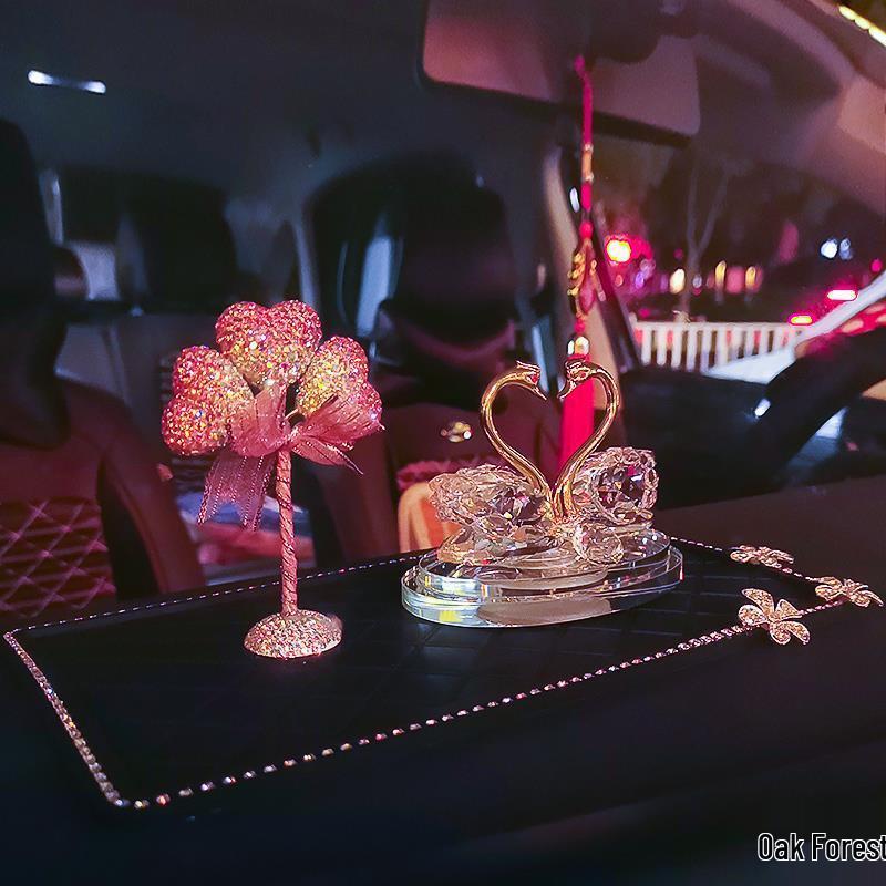 Luxury Crystal Swan Car Perfume Set for Women - Elegant Interior Decoration