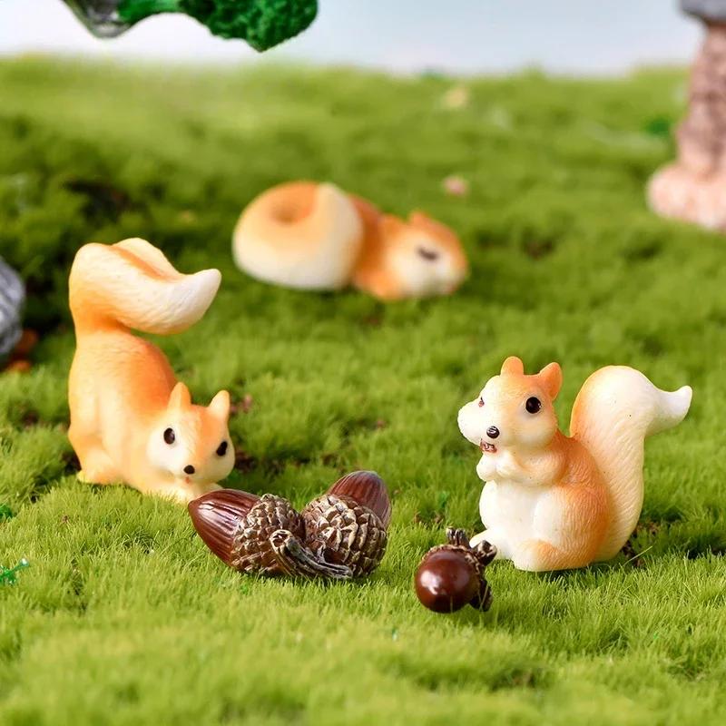 Cute Squirrel Pinecone House Maple Leaf Micro Landscape Garden Decoration Resin Craft Ornaments Livingroom Desk Decoration