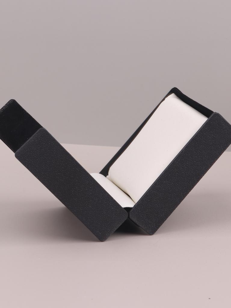 Premium PU / Velvet Watch Storage Box Single Watch Box for Valentine Men Women Unisex Gift Wristwatch Display Holder Travel