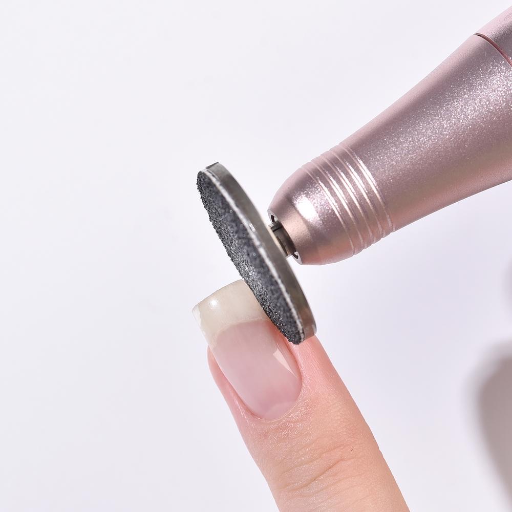 Set austauschbares Schleifpapier für abgestorbene Haut für Maniküre Pediküre mit Metallscheibe Nagelbohreraufsatz Hornhautentfernung Fußpflege Werkzeug Zubehör