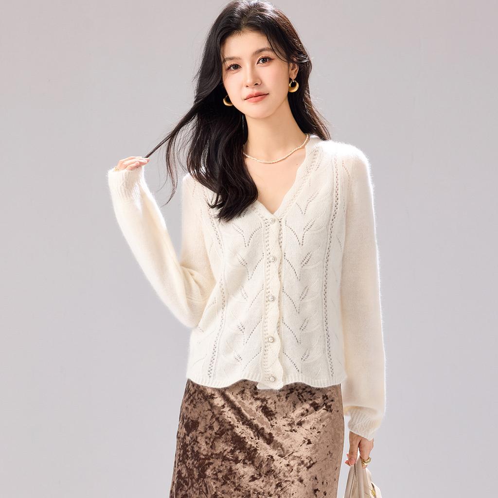 100% Pure Wool Winter New V-neck Hollow Leaf Pattern Pearl Buckle Gentle Women's Wool Cardigan