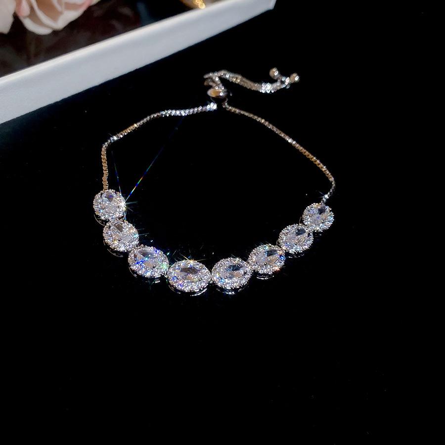 Elegant French Retro Geometric Zircon Oval Bracelet - Luxurious Fashion Jewelry