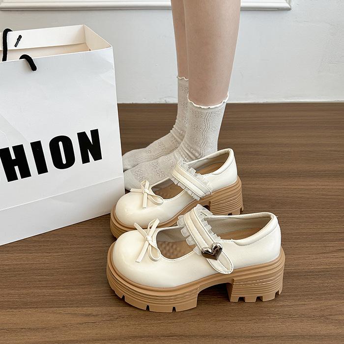 

White round head fairy wind small leather shoes female 2025 autumn new French platform Japanese thick heel Mary Jane single shoes 40